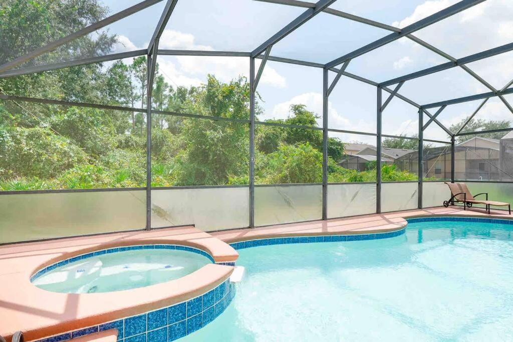 5 Bedroom, 7 Bed , 3 Bathroom Midterm With Pool And Game Room, Near