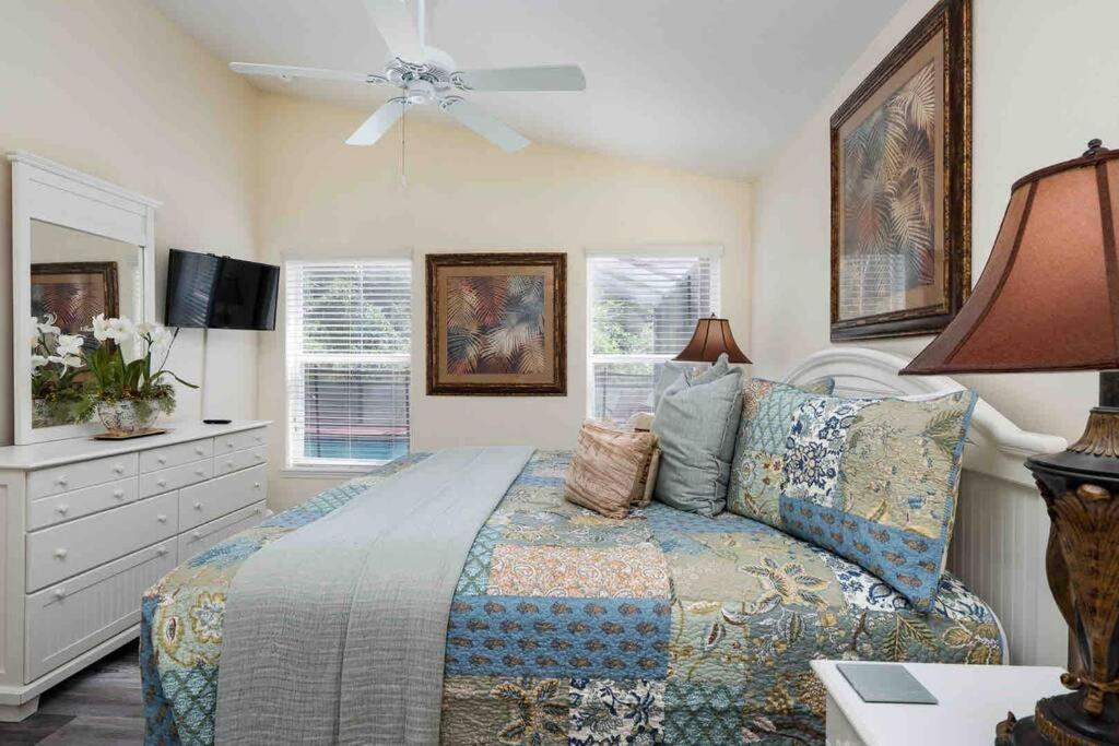 5 Bedroom, 7 Bed , 3 Bathroom Midterm With Pool And Game Room, Near *