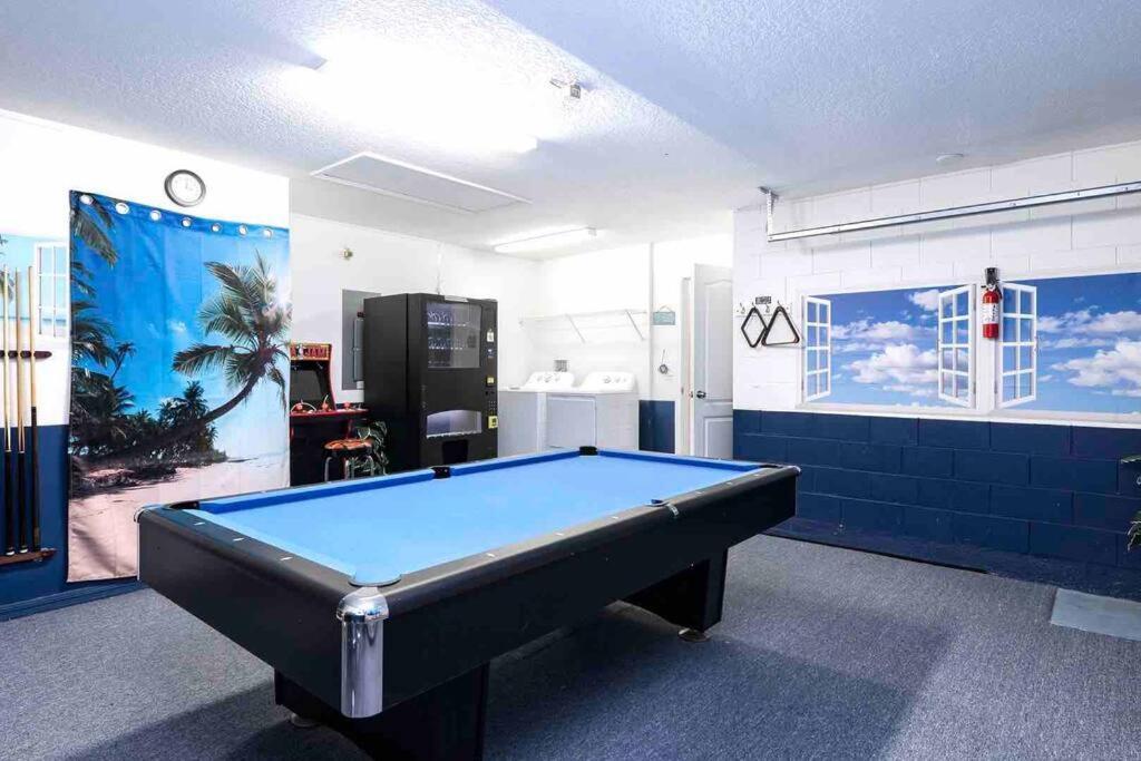 Holiday home 5 Bedroom, 7 Bed , 3 Bathroom Midterm With Pool And Game Room, Near Davenport